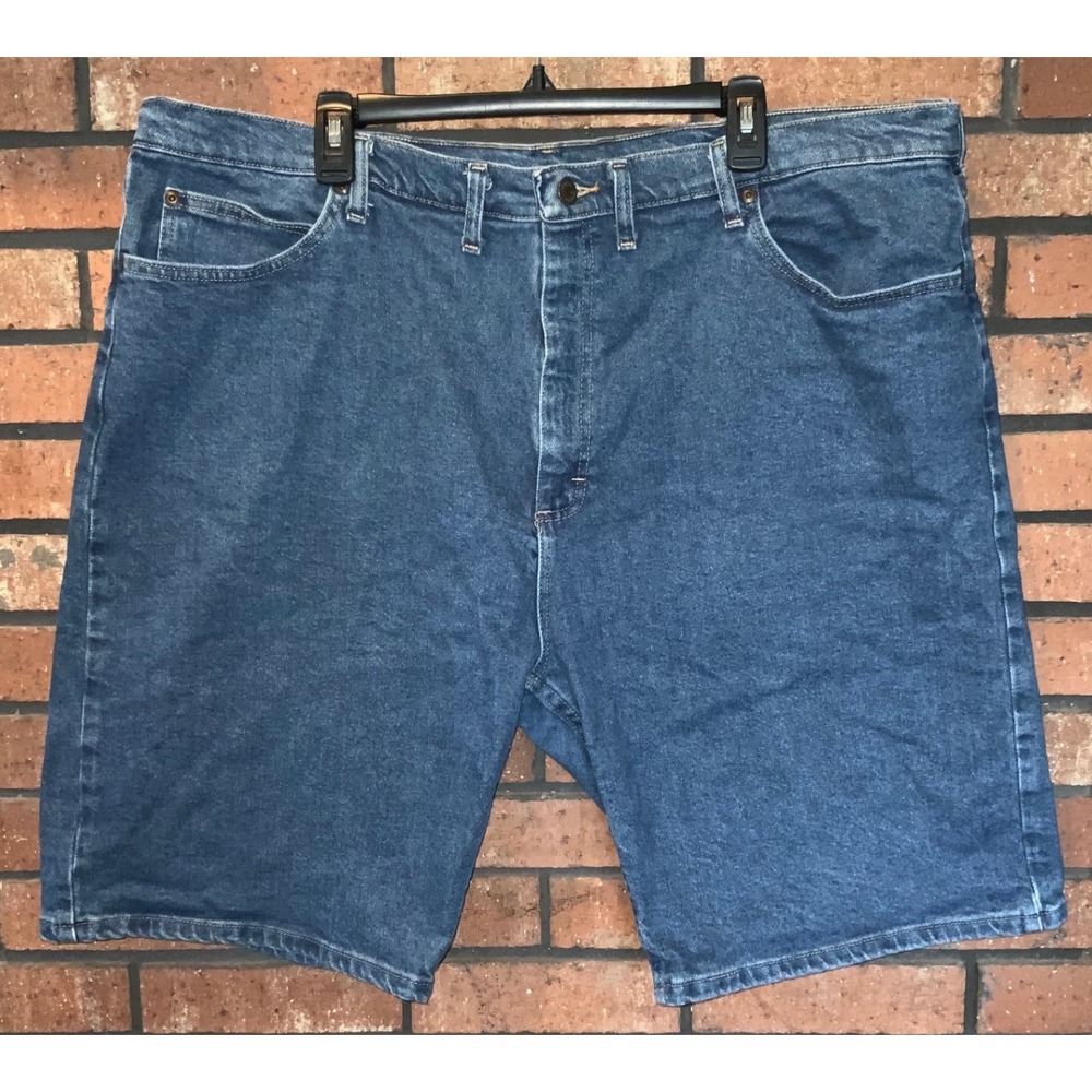 Wrangler Mens Relaxed Fit Denim Shorts Medium Wash Blue 5-Pocket Classic Size 44